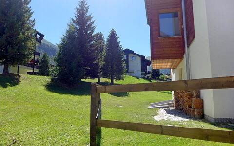 Luchre: Arbre, Propriété, Herbe, Maison, Lot Terre, Cour, Pelouse, Domicile, Ciel, Paysage