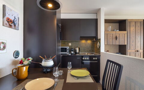 Logement:&nbsp;Jeanne D'Arc Apt. A-8 180.11