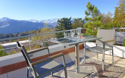 Logement:&nbsp;Jeanne D'Arc Apt. C-28 180.3