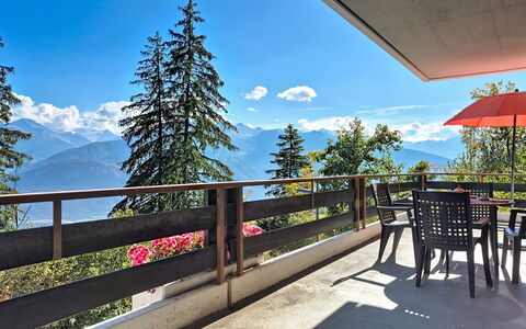Yuca B Apt. 28: Station De Montagne, Chaîne De Montagnes, Mélèze, Vallée, Alpes, Crête, Balcon, Famille Pine