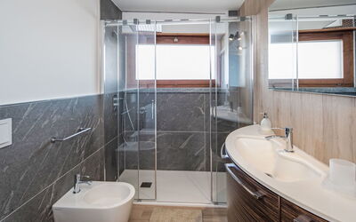 Logement:&nbsp;Rond-Point Apt. 20 320.7