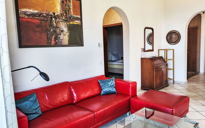 Residenza Miralago Apt. C28 100.35: Meubles, Design Intérieur, Sol, Canapé, Mur, Sol, Bois, Salon, Pièce, Appartement