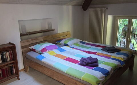 Tazzino: Lit, Chambre, Meubles, Literie, Drap De Lit, Bois, Sol, Sol, Design Intérieur, Cadre De Lit