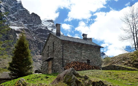 Rustico Dara Cotta: Montagnes, Montagnes Relief, Montagne, Chaîne De Montagnes, Est Tombée, Région Sauvage, Alpes, Chalet, Maison, Ciel