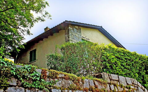 Carlo Cityview Lugano: Mur, Propriété, Maison, Végétation, Toit, Bâtiment, Mur De Pierre, Zone Rurale, Architecture, Arbre