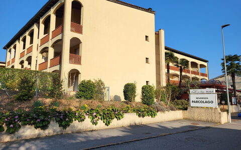 Caslano 100: Hacienda, Balcon, Hôtel