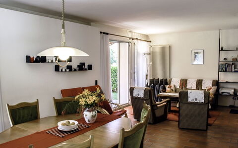 Ar Ronchée N° 9: Pièce, Propriété, Design Intérieur, Plafond, Meubles, Salle À Manger, Salon, Bâtiment, Sol, Éclairage