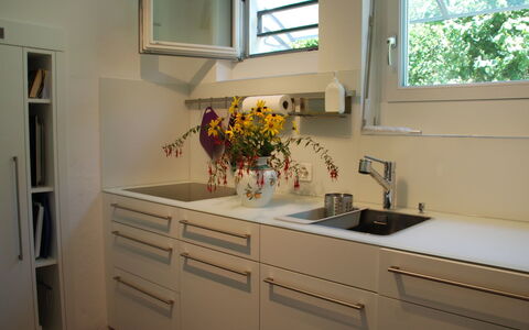 Ar Ronchée N° 9: Comptoir, Pièce, Évier, Cuisine, Cabinetry, Propriété, Meubles, Design Intérieur, Maison, Sol