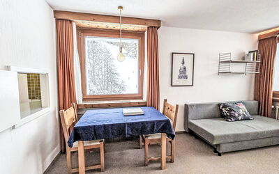 Guardaval Apt 401 200.4: Meubles, Bois, Design Intérieur, Appartement, Pièce, Salon, Chaise, Dur, Tache De Bois, L'Hiver