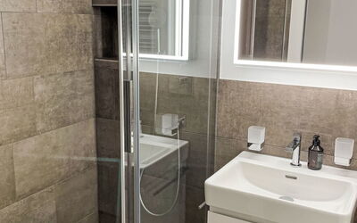 Logement:&nbsp;Parkareal Apt 404 400.12