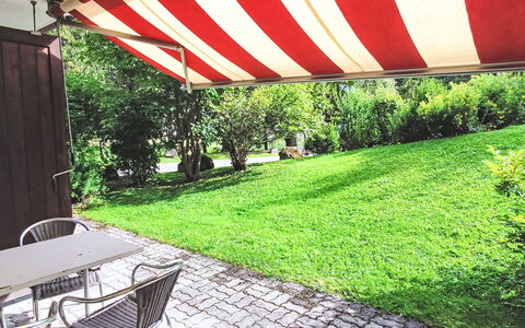 Davos 330: Plante, Meubles, Ombre, Herbe, Chaise, Table, Paysage, Immobilier, Loisir, Arbre