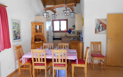 Haus Murena: Pièce, Propriété, Meubles, Salle À Manger, Sol, Bâtiment, Maison, Table, Design Intérieur, Dur