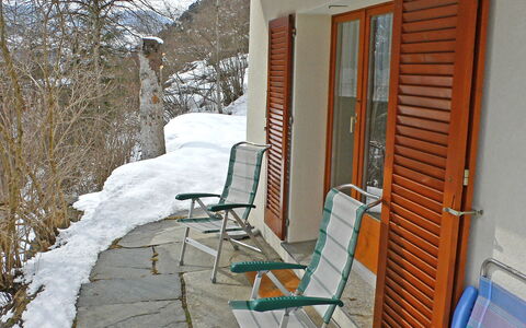 Deli: Neige, Propriété, L'Hiver, Domicile, Balustrade, Mur, Immobilier, Maison, Bâtiment, Arrière-Cour