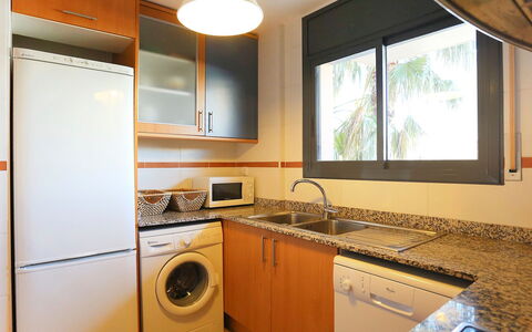 Peiro: Comptoir, Pièce, Cabinetry, Propriété, Principaux Appliance, Meubles, Cuisine, Design Intérieur, Buanderie, Bâtiment