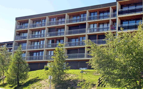 Cote Louve: Zone Résidentielle, Bâtiment, Architecture, Propriété, Appartement, Usage Mixte, Quartier, Condominium, Immobilier, Façade