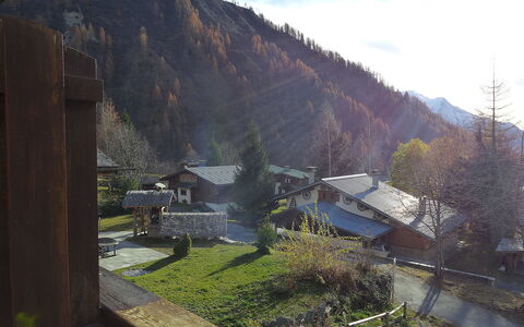 Chalet le Tour: Montagnes Relief, Village De Montagne, Montagne, Station De Montagne, Région Sauvage, Ciel, Village, Colline, Arbre, Paysage