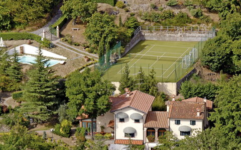 Villa Campo del Mulino: Village De Montagne, Biens, Maison, Bâtiment, Photographie Aérienne, Manoir, Station De Montagne, Zone Rurale, Paysage, Arbre