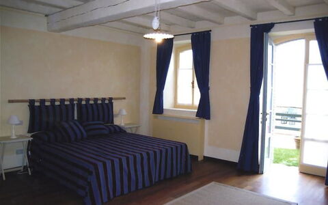 La Cenerara: Pièce, Meubles, Propriété, Lit, Chambre, Bâtiment, Plafond, Design Intérieur, Maison, Sol