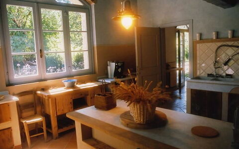 La Cenerara: Pièce, Propriété, Bâtiment, Meubles, Design Intérieur, Table, Maison, Faisceau, Salle À Manger, Immobilier