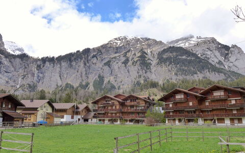 Studio Schweizerhof: Nuage, Ciel, Montagne, Plante, Jour, Propriété, Écorégion, Bâtiment, La Nature, Paysage Naturel