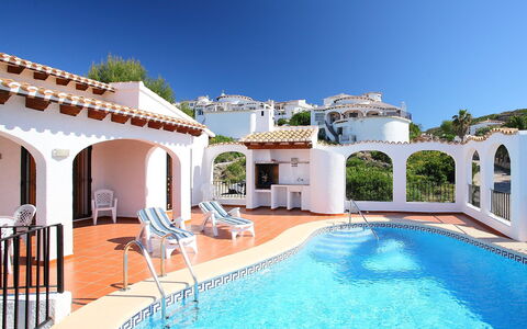 Grand Lusianna: Propriété, Piscine, Bâtiment, Immobilier, Maison, Biens, Villa, Vacances, Bleu Azur, Domicile