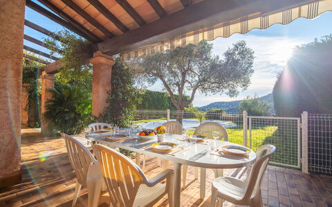 Le Cap: Meubles, Table, Table Cuisine Et Salle A Manger, Chaise, Mobilier De Jardin, Eco Hôtel, Recours, Tableau De Plein Air, Jardin, Patio
