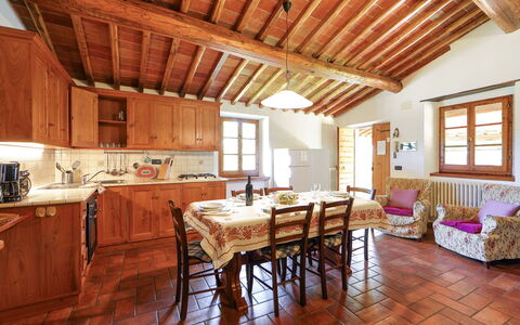 Greve in Chianti 840: Propriété, Pièce, Bâtiment, Meubles, Design Intérieur, Maison, Dur, Sol, Plafond, Parquet