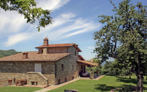 Greve in Chianti 840: Propriété, Maison, Arbre, Bâtiment, Chalet, Ciel, Zone Rurale, Ferme, Architecture, Domicile