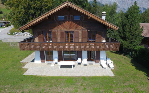 Arche: Plante, Fenêtre, Arbre, Lot Terre, Bâtiment, Chalet, Loisir, Bois, Ciel, Herbe