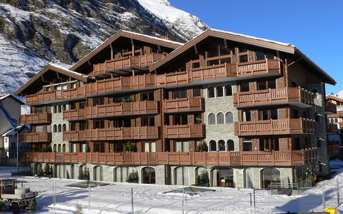 Zermatt 470: Propriété, Bâtiment, Ville, Appartement, Montagne, Condominium, Architecture, Village De Montagne, Immobilier, Chaîne De Montagnes