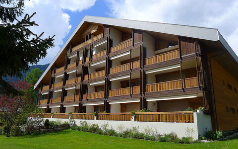 Villars 175: Ciel, Plante, Nuage, Bâtiment, Fenêtre, Lot Terre, Design Urbain, Arbre, Bois