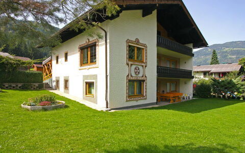 Ferienhaus Kofler: Plante, Bâtiment, Fenêtre, Propriété, Ciel, Vert, Arbre, Maison, Paysage Naturel, Lot Terre