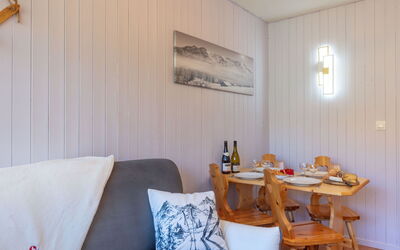 Logement:&nbsp;Les Lauzes D25 420.7
