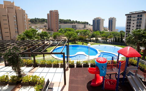 Calpe Calp 907: Propriété, Piscine, Bâtiment, Condominium, Immobilier, Ville, Ciel, Établissements Humains, Architecture, Appartement