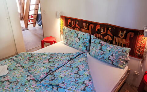 Flims 420: Chambre, Drap De Lit, Literie, Linge, Lit, Textile, Meubles, Cadre De Lit, Coussin, Pièce