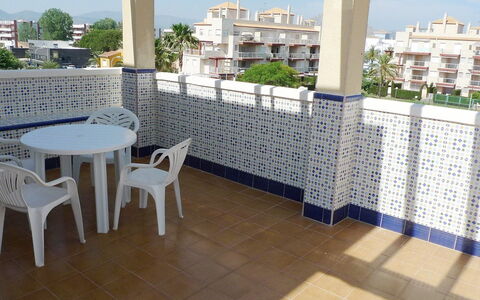 Dénia 475: Propriété, Tuile, Sol, Immobilier, Bâtiment, Pièce, Meubles, Appartement, Balcon, Maison