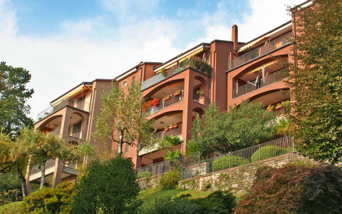 Residenza del Pascià: Nuage, Ciel, Plante, Bâtiment, Arbre, Lot Terre, Design Urbain, Herbe, Fenêtre, Quartier