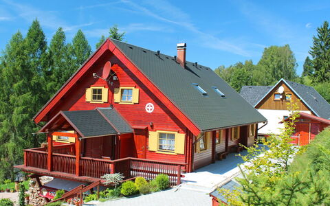 Tanvald 10: Plante, Ciel, Nuage, Fenêtre, Bâtiment, Maison, Arbre, Lot Terre, Bois, Zone Résidentielle