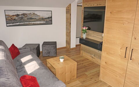 Fiss 600: Propriété, Meubles, Confort, Bois, Bâtiment, Éclairage, Architecture, Design Intérieur, Salon, Sol