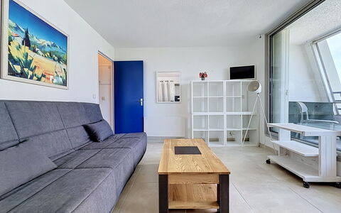 La Grande Motte 275: Sol, Meubles, Design Intérieur, Sol, Plafond, Pièce, Appartement, Canapé, Salon, Domicile