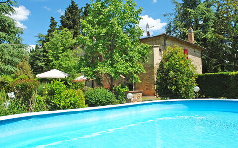 L'Antica Chiesa: Propriété, Piscine, Maison, Immobilier, Domicile, Bâtiment, Zone Résidentielle, Loisir, Biens, Villa
