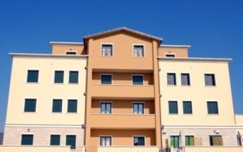 Quatre appartements avec vue panoramique, élégamment meublées et équipées de tout le confort.