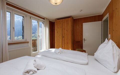 Chalet Shangri la: Chaîne De Montagnes, Alpes, Balcon, Vallée, Crête, Village De Montagne, Dur, Tache De Bois, Literie, Chambre