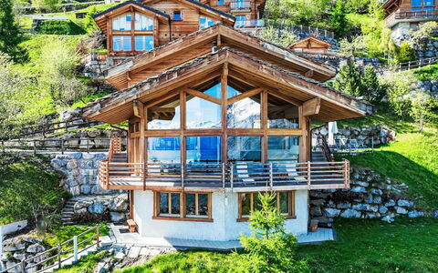 Chalet Aquarius: Plante, Bâtiment, Vert, Fenêtre, Arbre, Paysage Naturel, Chalet, Bois, Design Urbain