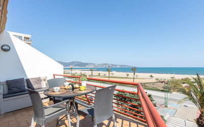 Empuriabrava 215: Propriété, Vacances, Immobilier, Océan, Bâtiment, Mer, Pièce, Rive, Maison, Appartement