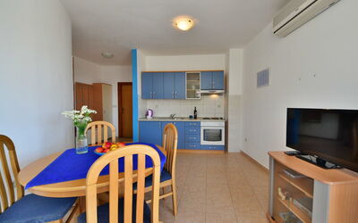 Logement:&nbsp;Sani 100.2