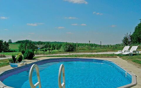 La Grangette: Piscine, Propriété, Loisir, L'Eau, Immobilier, Vacances, Recours, Maison, Biens, Été