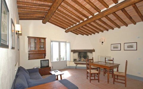 Brunello: Propriété, Pièce, Bâtiment, Maison, Plafond, Meubles, Design Intérieur, Grenier, Immobilier, Sol