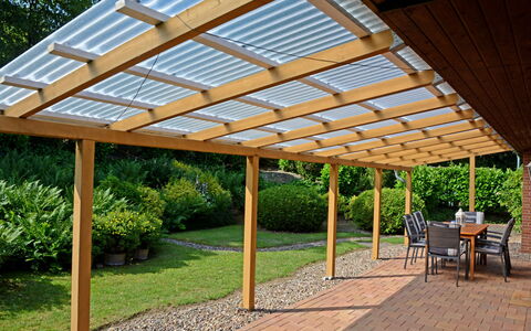 Rosenhütte: Plante, Propriété, Ombre, Chaise, Architecture, Bois, Arbre, Faisceau, Toit, Immobilier