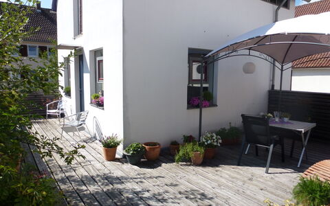 Albergo Centro: Plante, Propriété, Bâtiment, Fenêtre, Pot De Fleur, Plante D'Appartement, Architecture, Ciel, Chalet, Ombre